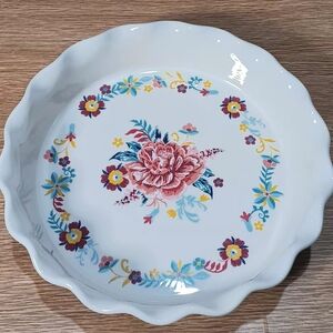 Pioneer Woman Ruffled Edge Pie Plate